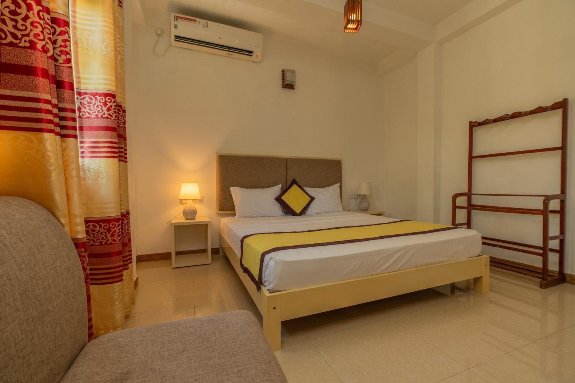 The Calm Of8 Hotel Unawatuna Exterior photo