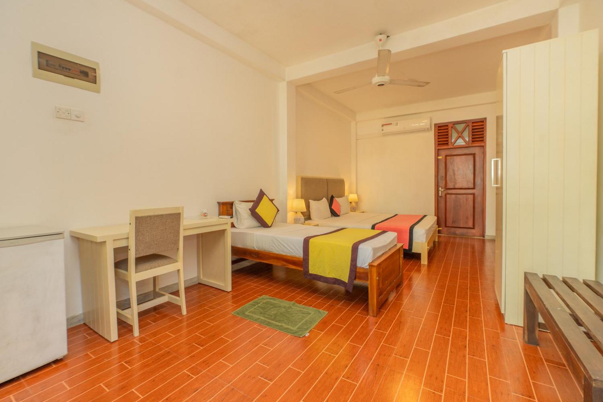 The Calm Of8 Hotel Unawatuna Exterior photo