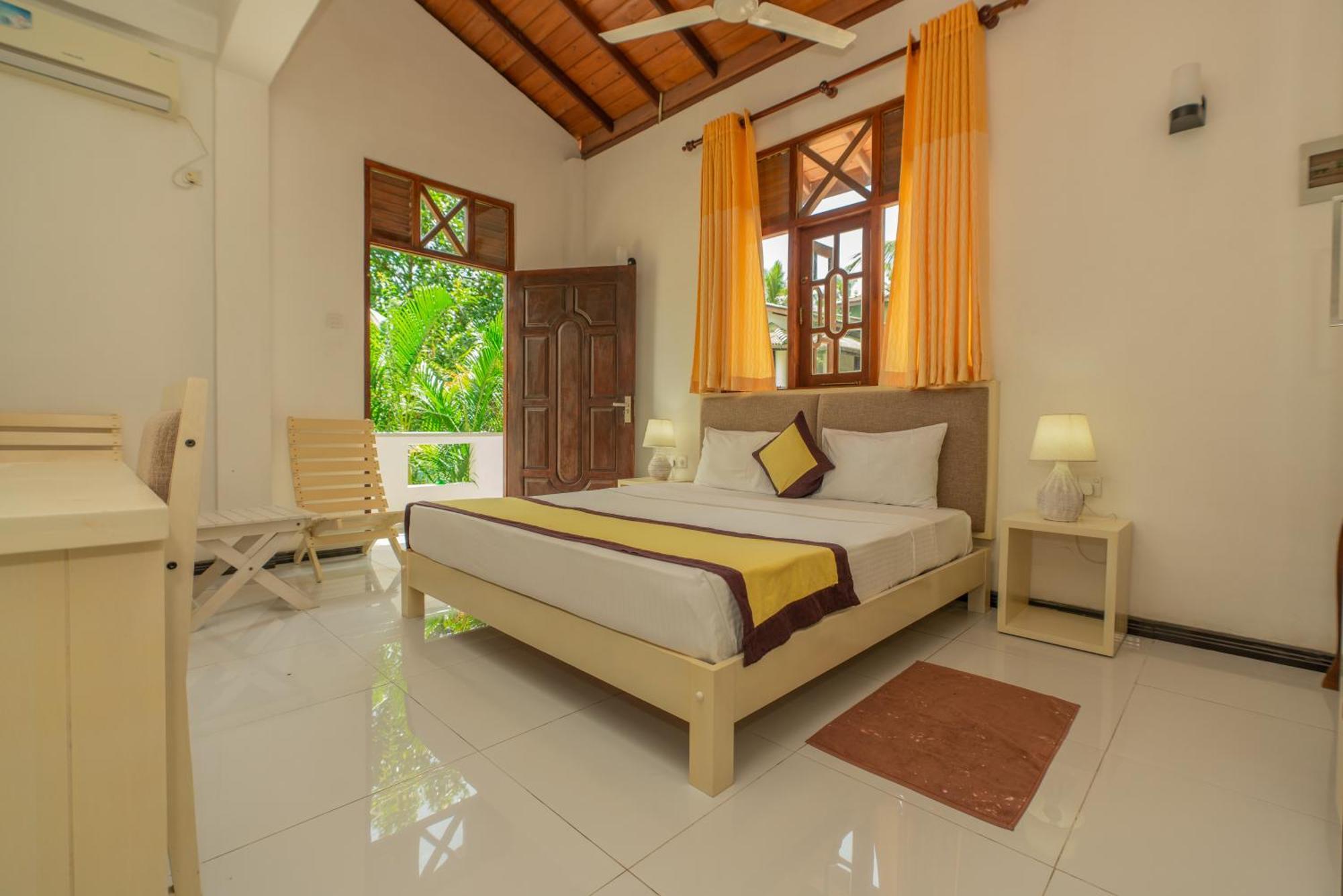 The Calm Of8 Hotel Unawatuna Exterior photo